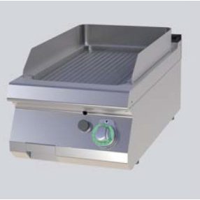   FTR 704 G | Gázüzemű szeletsütő bordázott sütőfelülettel